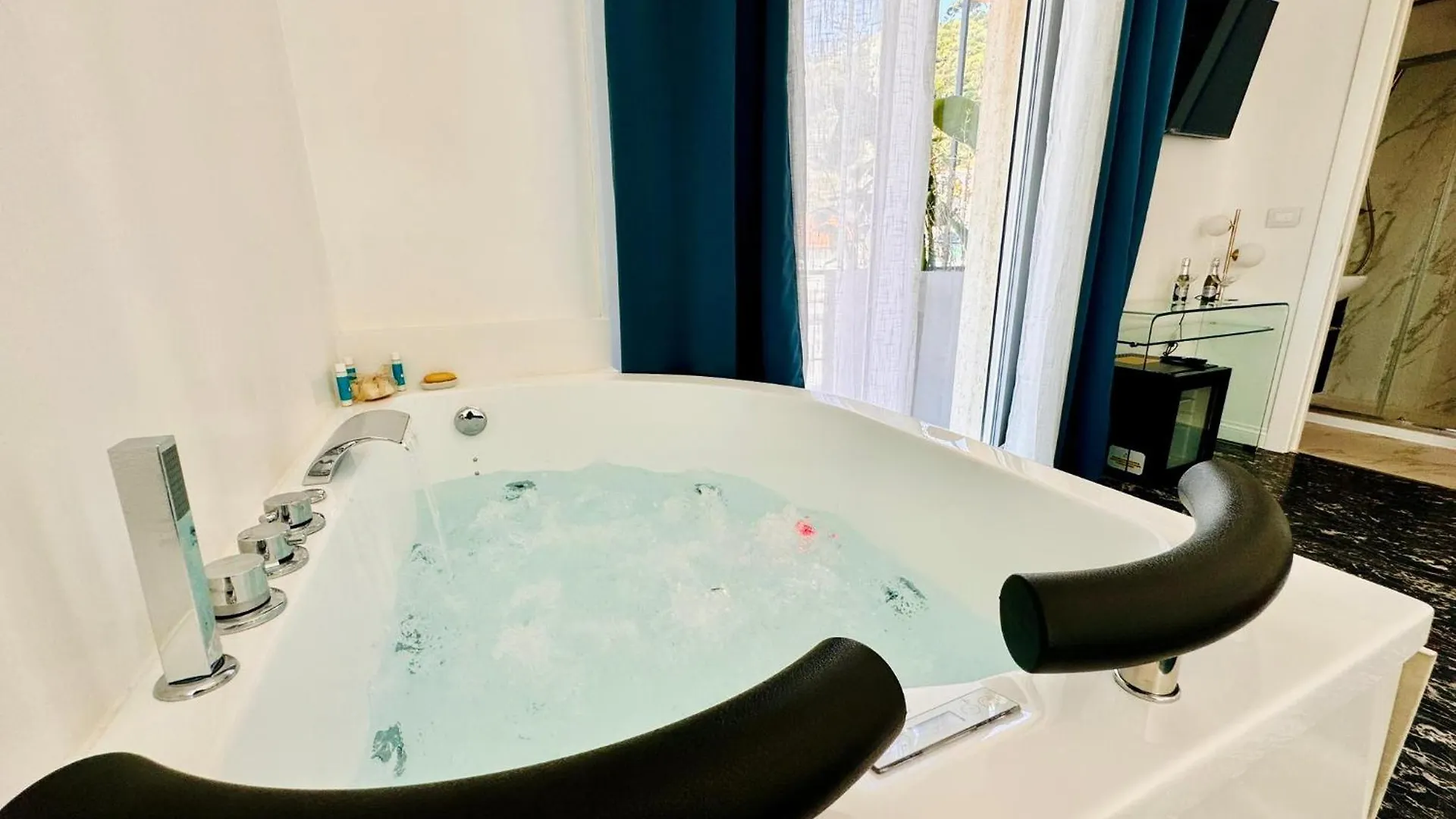 New Seaside Suite Gold Bordighera